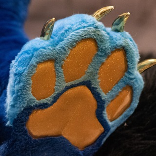 Fursuiters & Tickles SFW/NSFW