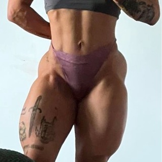 Girls with muscle