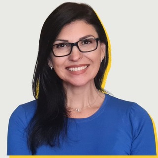 Português com Marcia Macedo